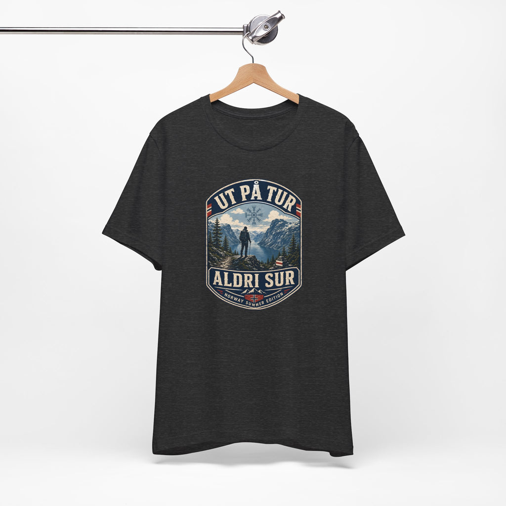Ut på tur, aldri sur — Norwegian Outdoor T-Shirt