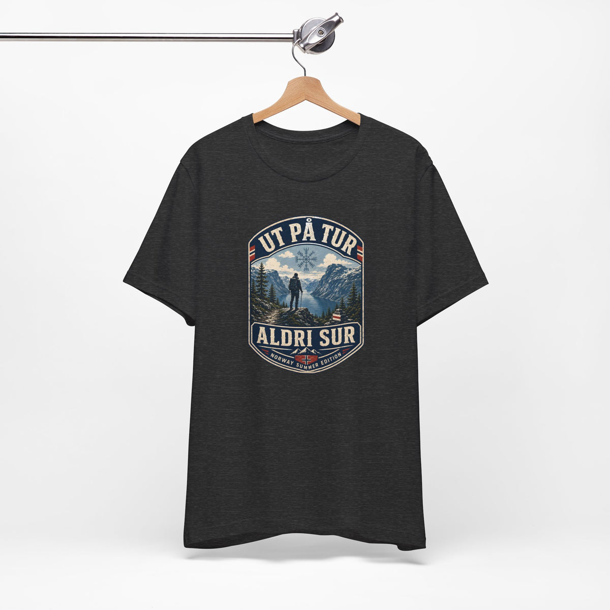 Ut på tur, aldri sur — Norwegian Outdoor T-Shirt