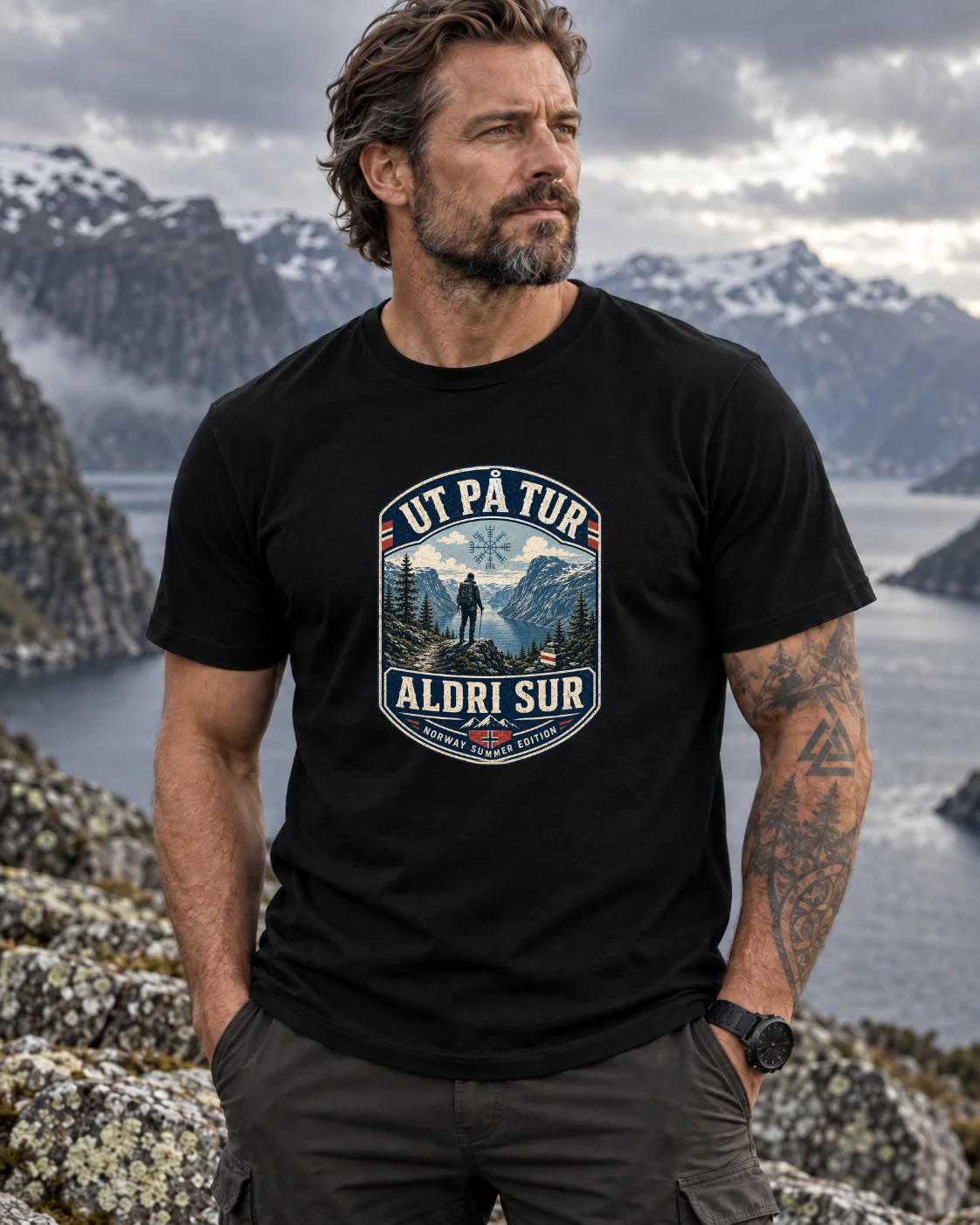 Ut på tur, aldri sur — Norwegian Outdoor T-Shirt